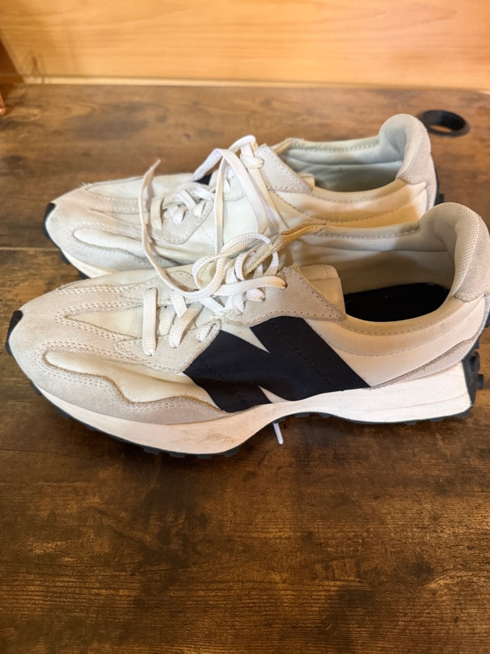 New Balance White and Black Women's Sneakers - Picture 3 of 4